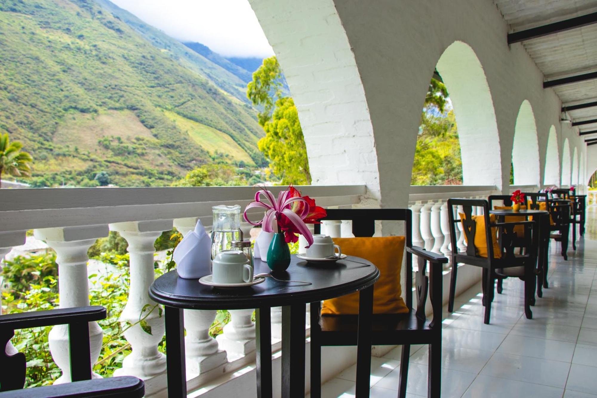 Hosteria La Eterna Primavera Huigra Екстер'єр фото