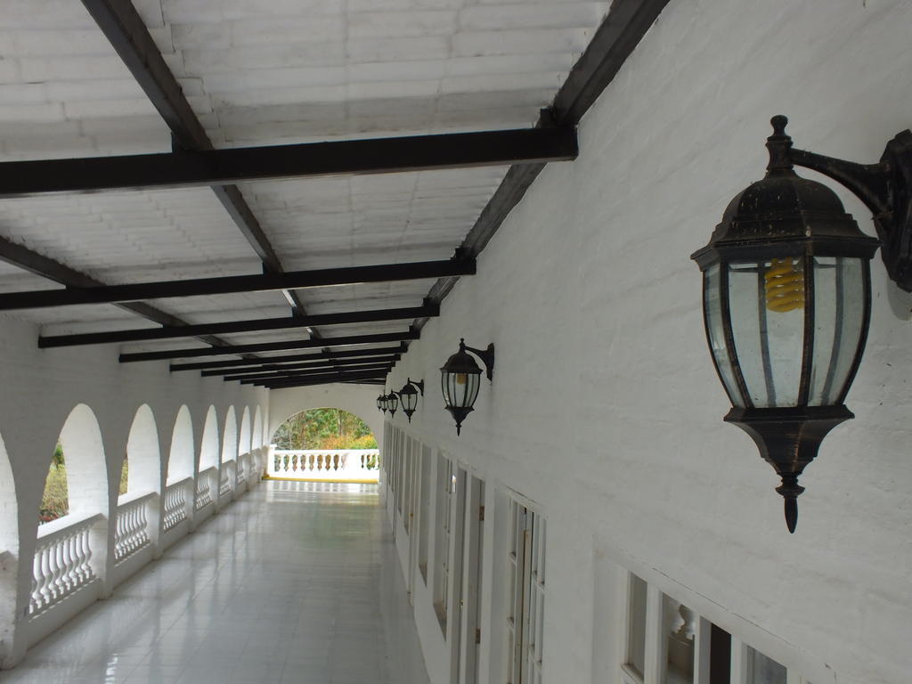 Hosteria La Eterna Primavera Huigra Екстер'єр фото